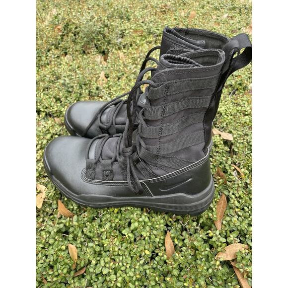Nike SFB Field 2 8”Tactical Boots Size 6